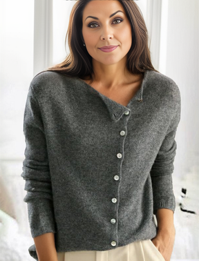 StrickSinn® - Einfacher einfarbiger Pullover mit langen Ärmeln